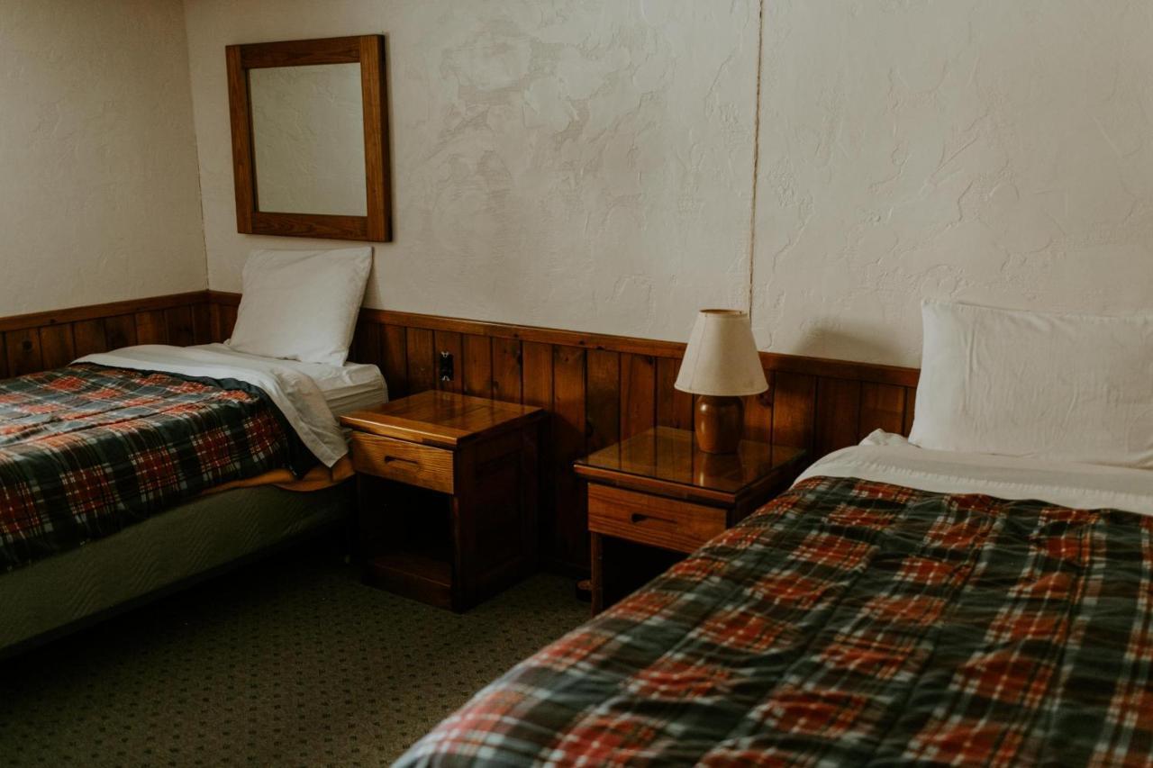 Silver Rapids Lodge & Campground Ely Eksteriør bilde