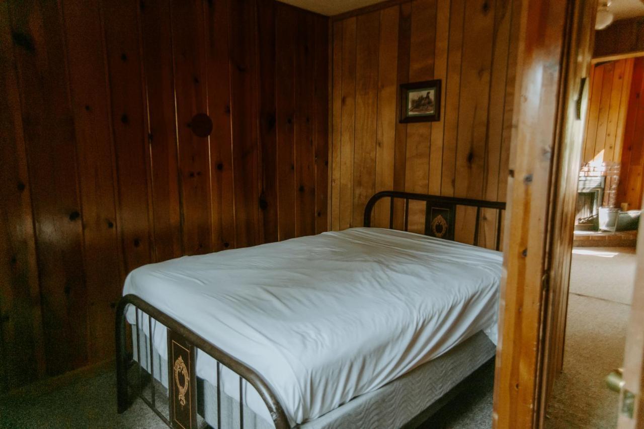 Silver Rapids Lodge & Campground Ely Eksteriør bilde